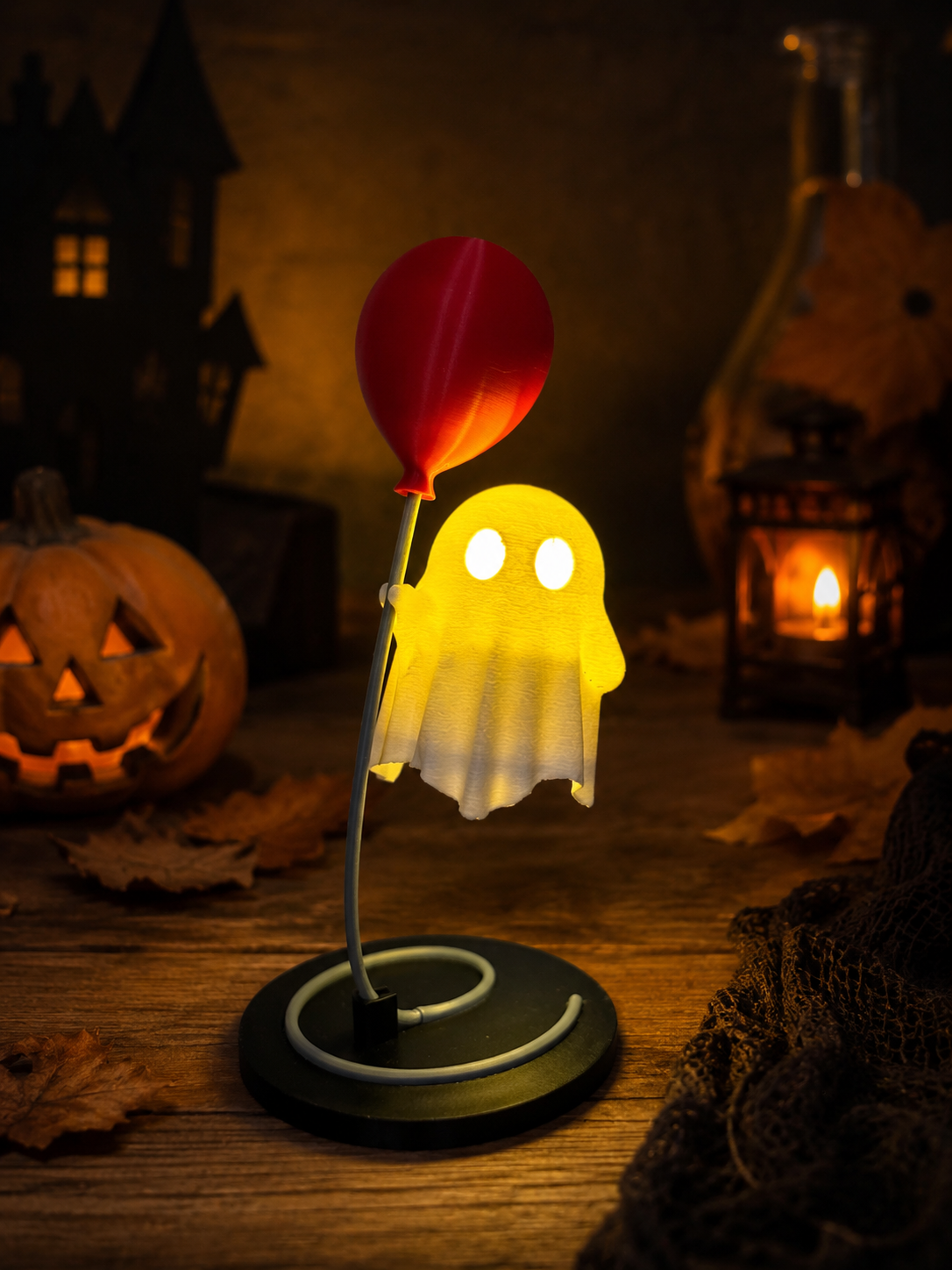 Schwebender Geist mit LED & rotem Ballon